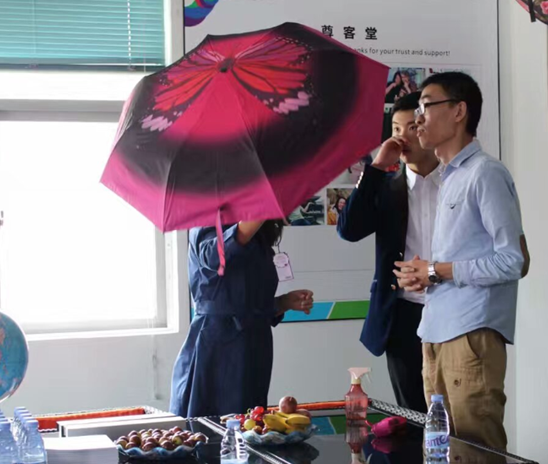 阿瑪姿智能雨傘