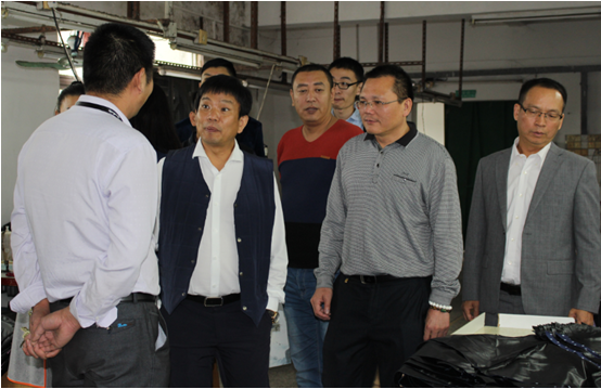 參觀羞羞的网站在线观看雨傘工廠